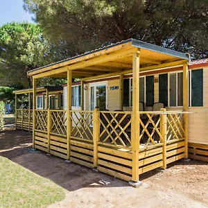 Kemping Camping Adria Mobile Homes In Brioni Sunny Camping, Póla